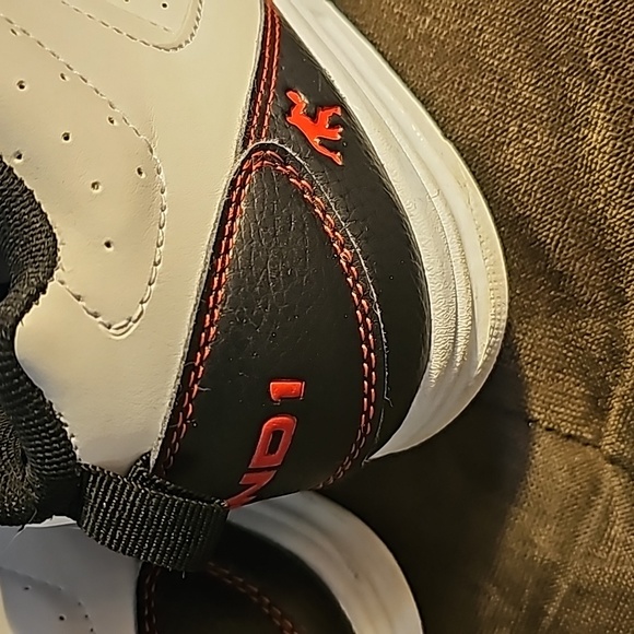 AND1 basketball shoes - Picture 8 of 8